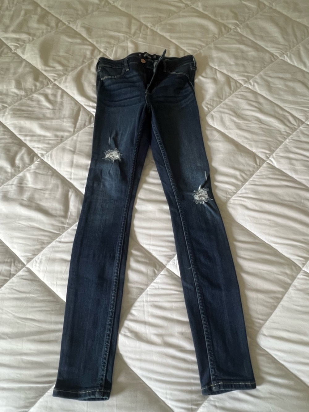 Hollister Dark Wash Ripped HI RISE JEAN LEGGING